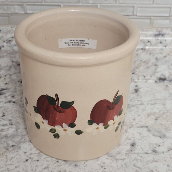Robinson Ransbottom Hand Painted Apple Design Stoneware Crock Jar 1 Qt - Picture 4 of 9